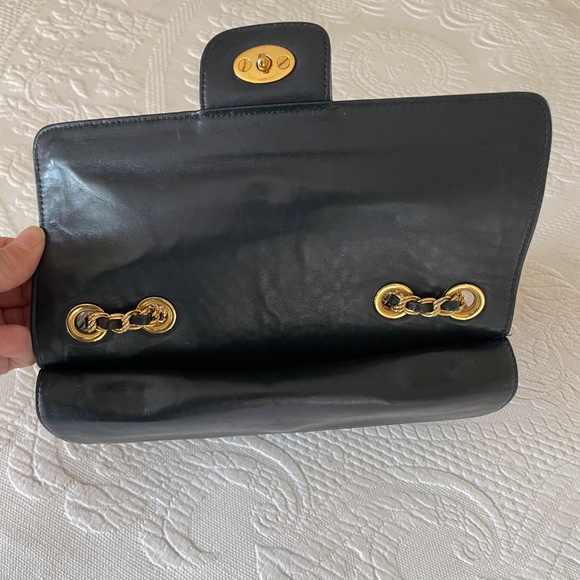 BALLY Vintage 1990’s Navy Double Flap Quilted Shoulder/Crossbody Bag | Italy - Picture 11 of 17